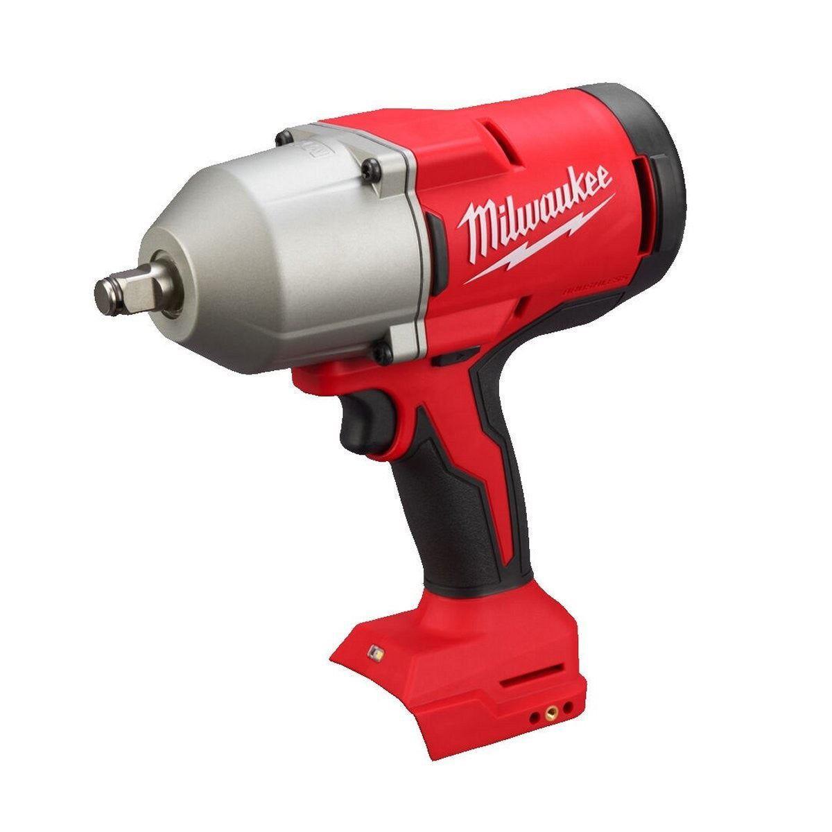 Milwaukee 18V 4 Piece Combo Kit with 2 x 5.0Ah Battery, Charger, Socket Set & Packout Trolley Toolbox